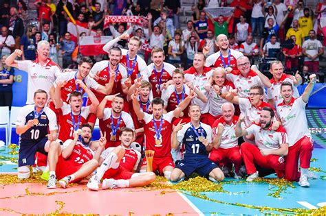 W finałowej batalii mistrzostw świata polska narodowa kadra w siatkówkę odniosła porażkę z drużyną narodową Włoch rezultatem 1 do 3!
