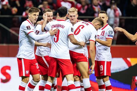 Porażka reprezentacji Polski w pierwszym starciu eliminacyjnych zmagań do Mistrzostw Europy 2024 - fantastyczny występ narodowej drużyny Czech!